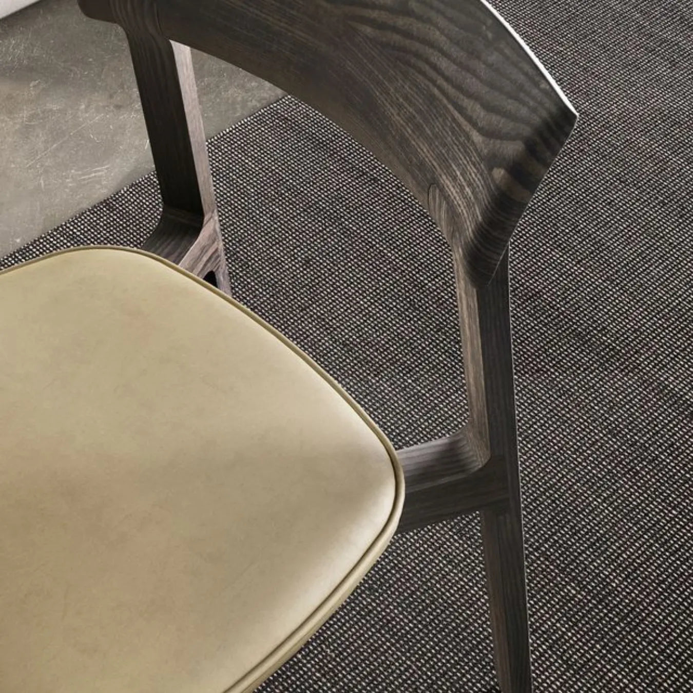 COLLETTE DINING CHAIR