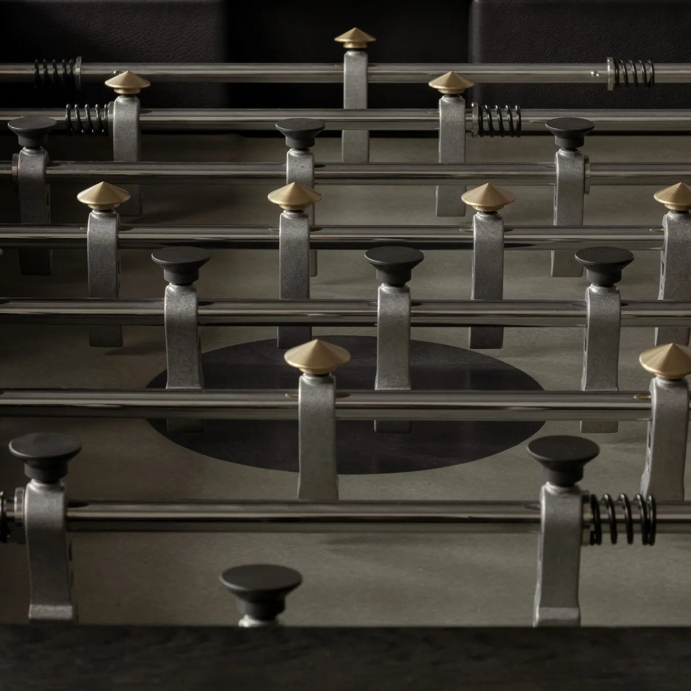 DINH FOOSBALL TABLE