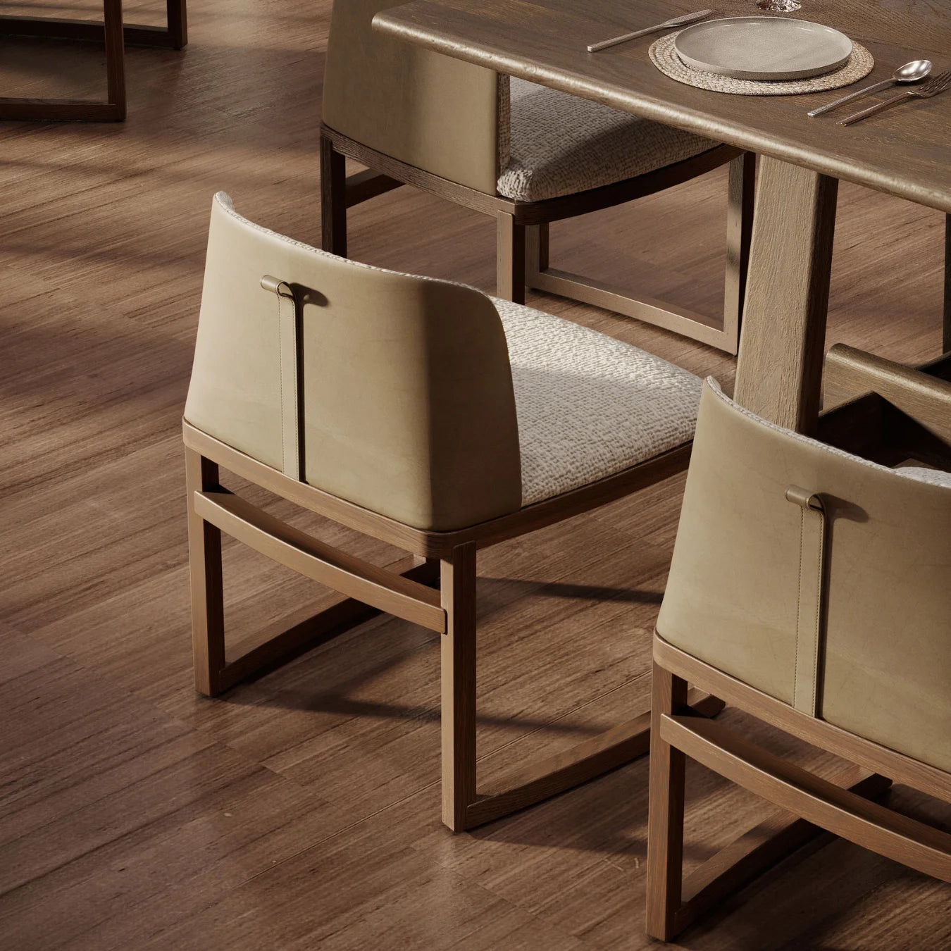 HIDA DINING CHAIR